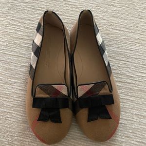 Girls Burberry